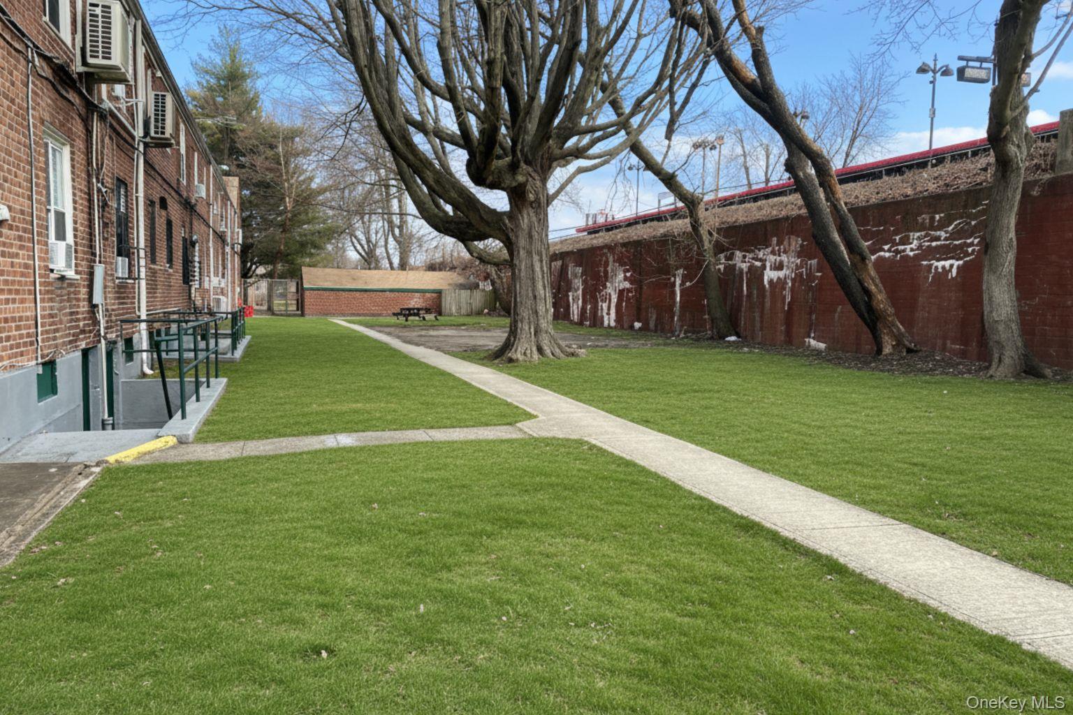 193-02 39 Avenue # 1, Flushing, NY 11358