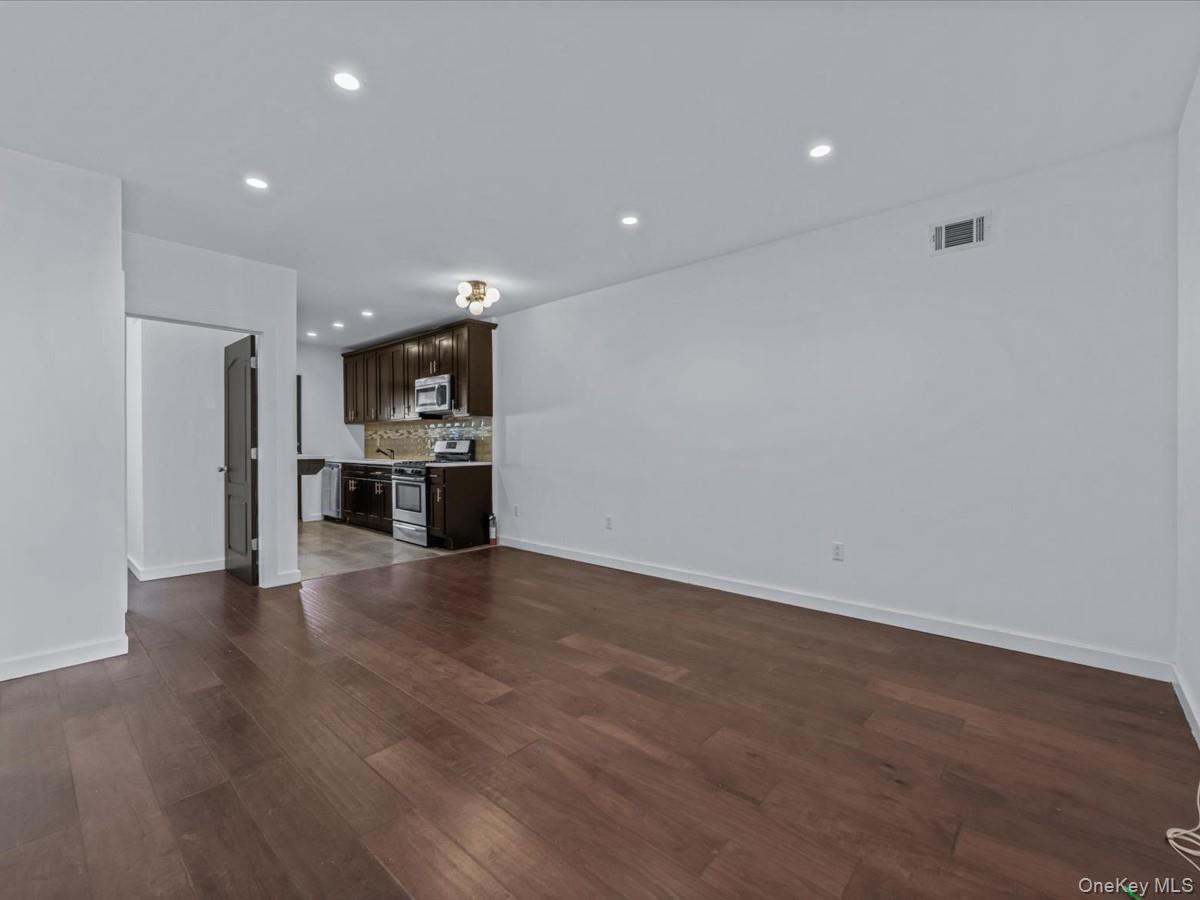 151 Noll Street, Brooklyn, NY 11206