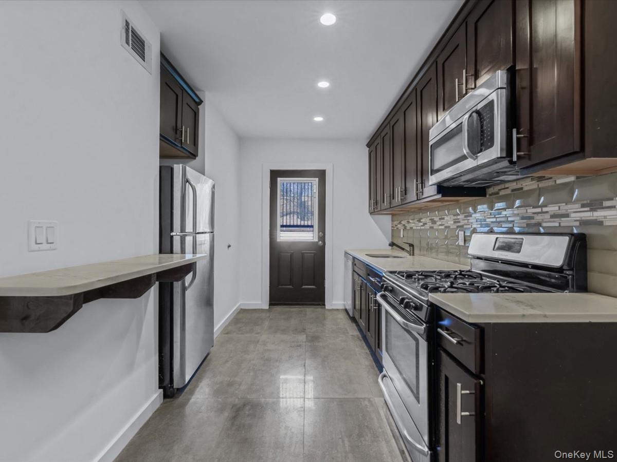 151 Noll Street, Brooklyn, NY 11206