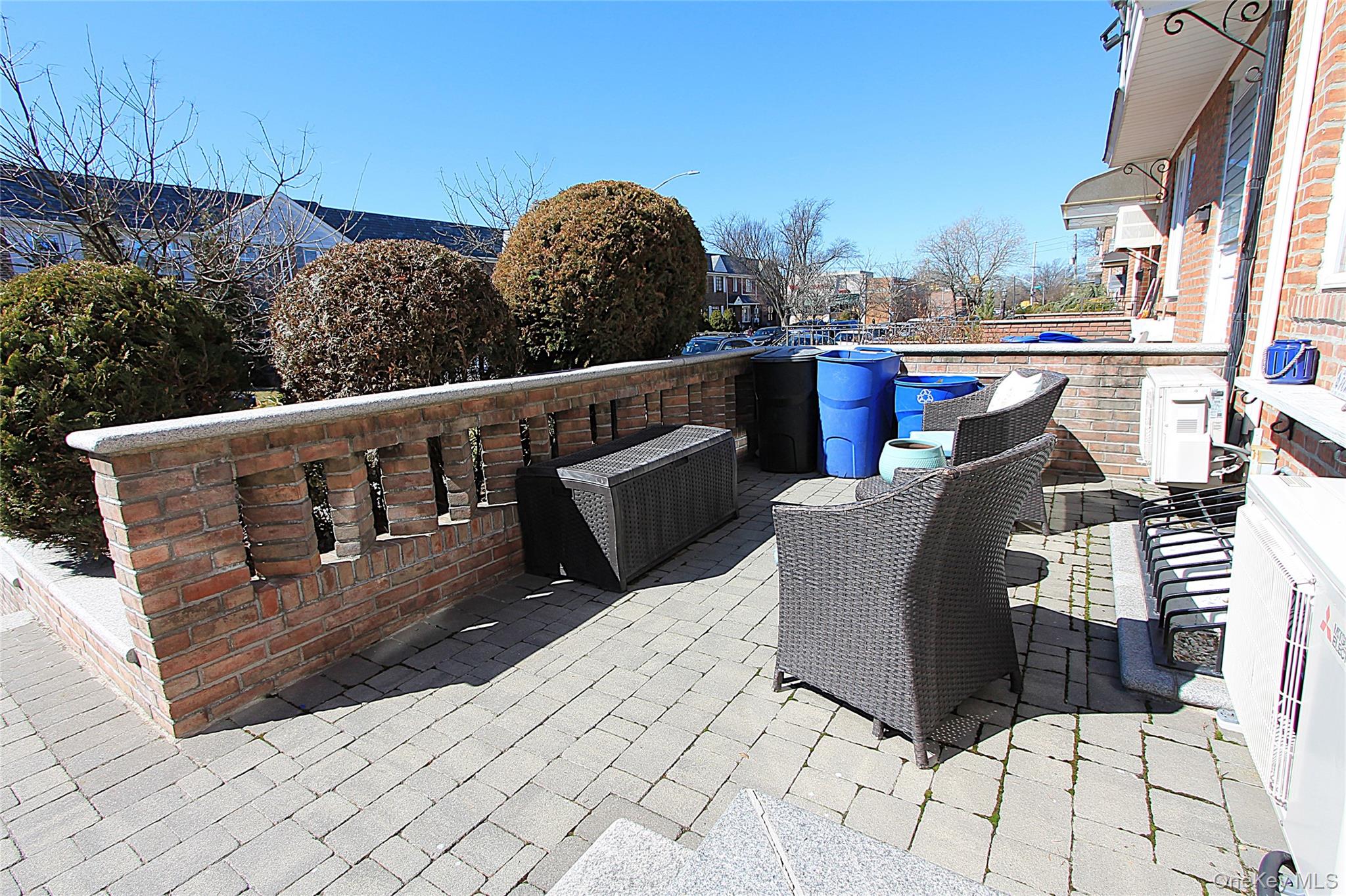 61-21 81st Street, Middle Village, NY 11379