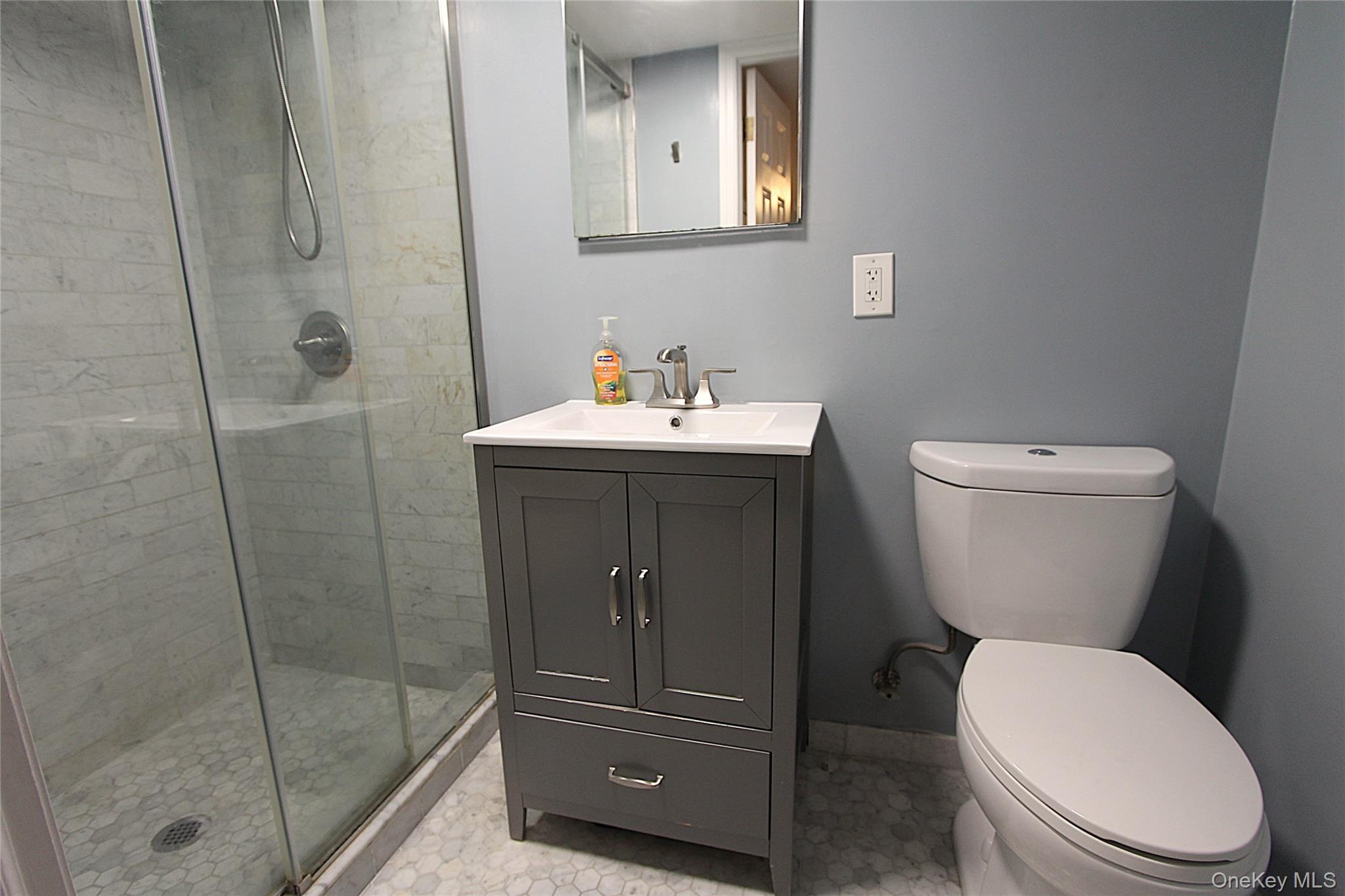 61-21 81st Street, Middle Village, NY 11379