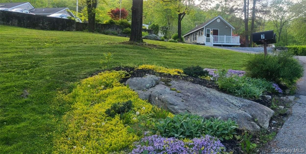 11 Curry Road, Mahopac, NY 10541