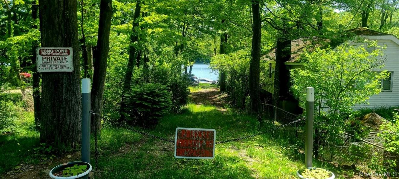 11 Curry Road, Mahopac, NY 10541