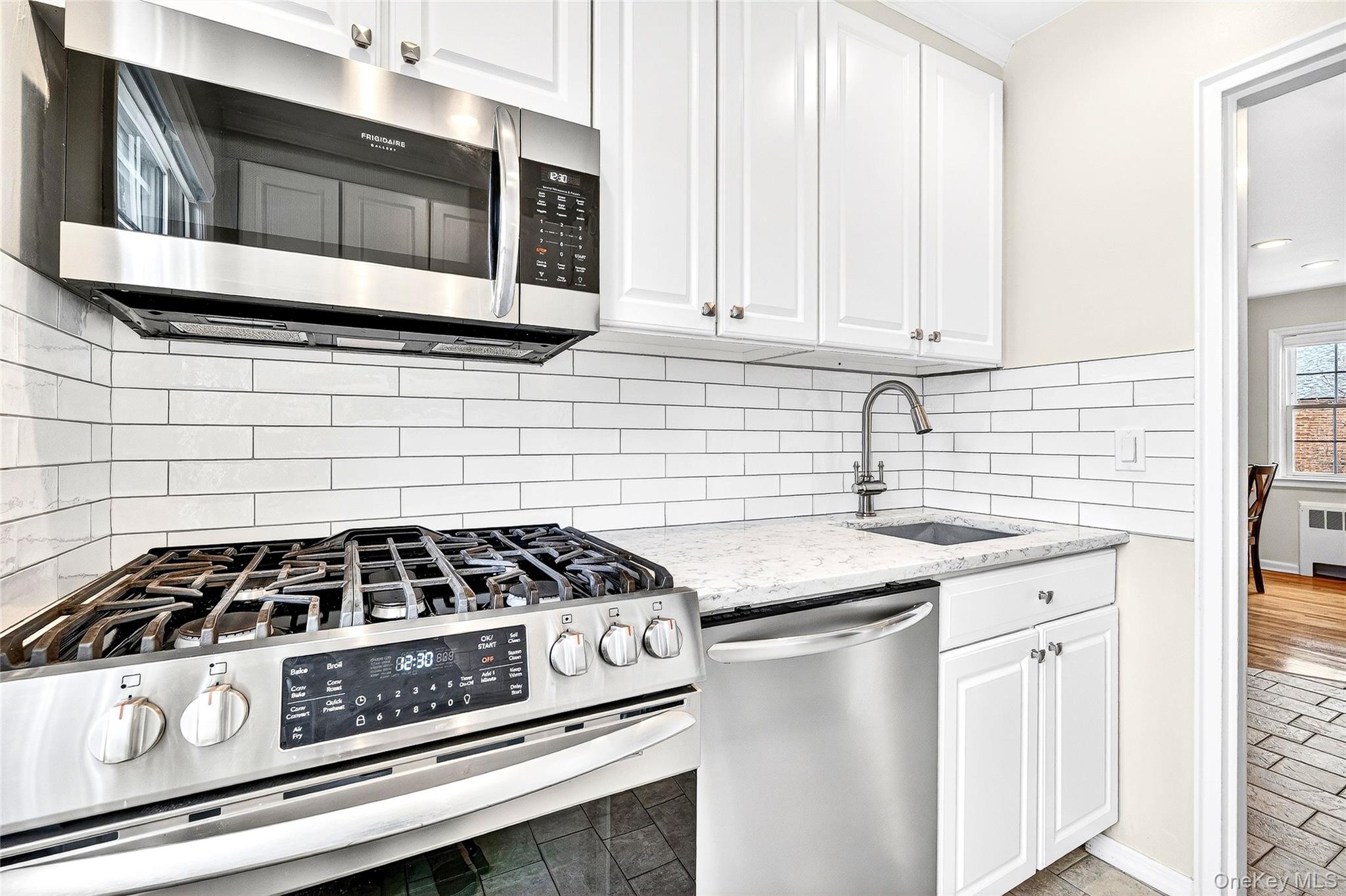 66 Robins Crescent # 66, New Rochelle, NY 10801