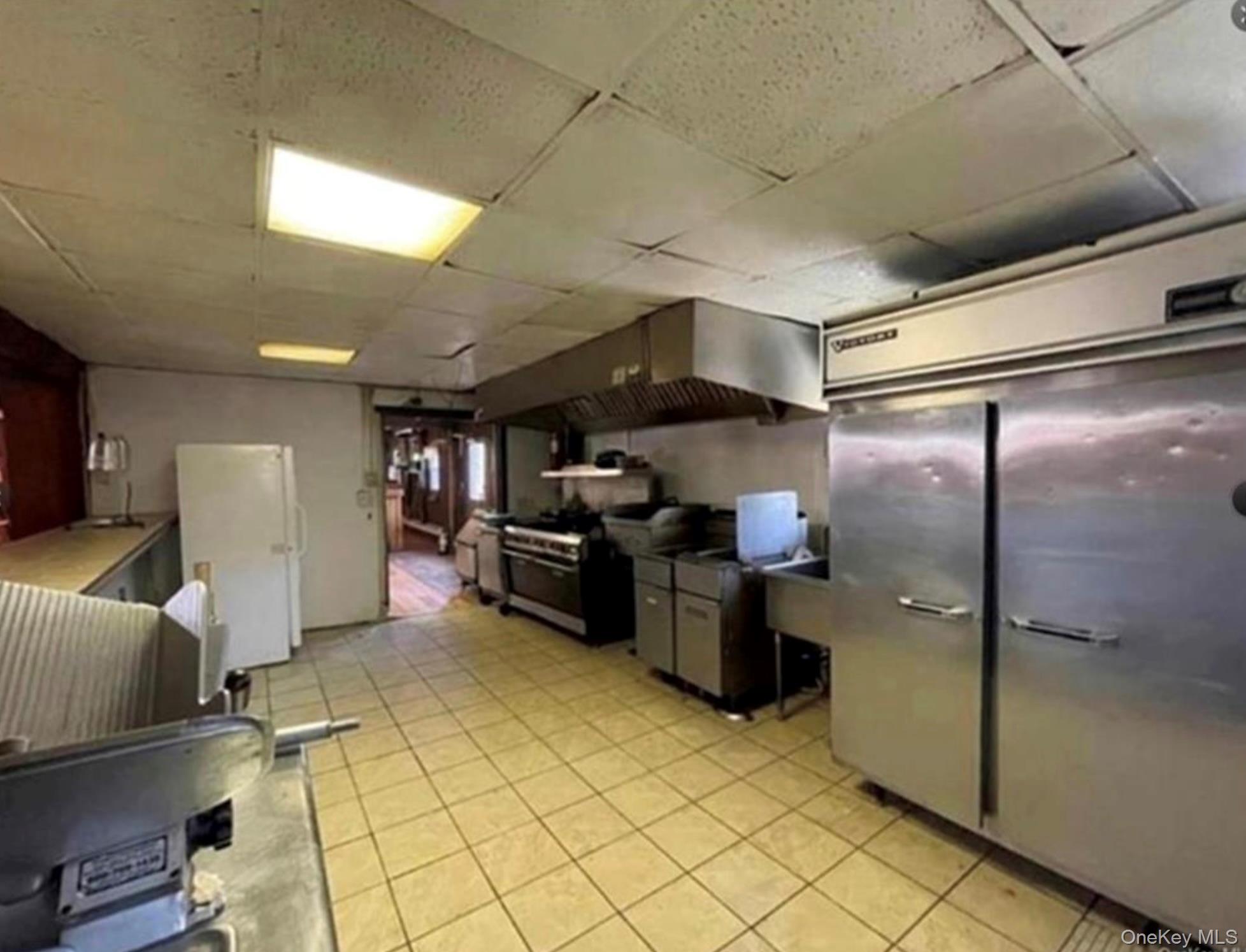 87 S Maple Avenue, Port Jervis, NY 12771