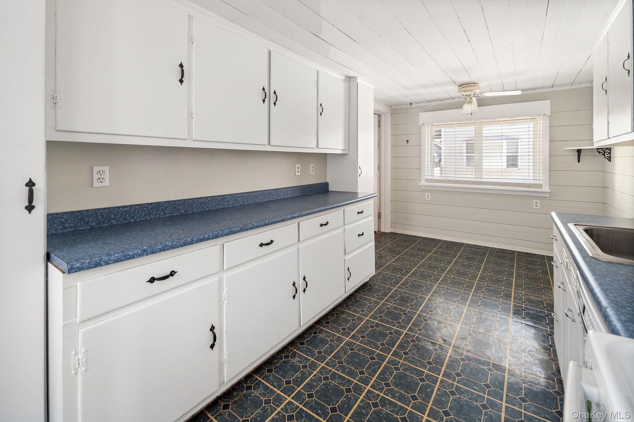 232 Main Street, Call Listing Agent, NY 12122