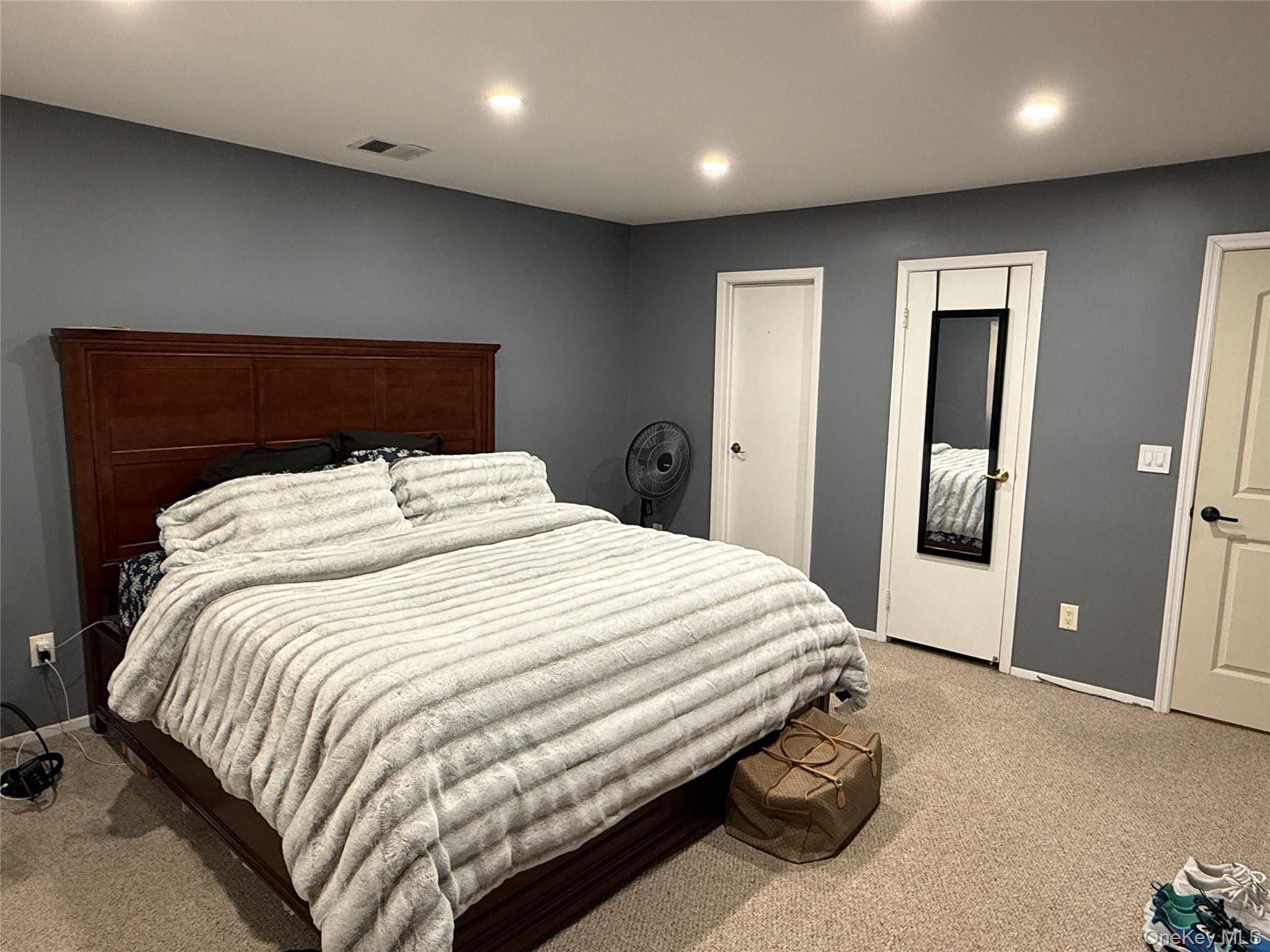 12 Paine Commons, Yaphank, NY 11980