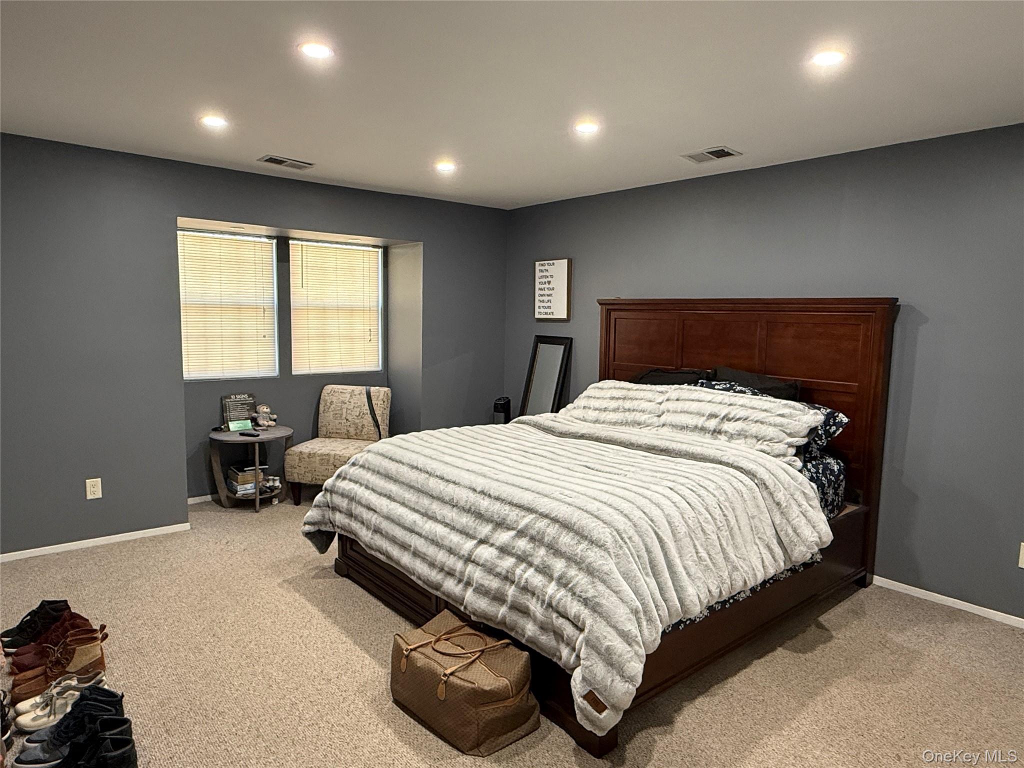 12 Paine Commons, Yaphank, NY 11980