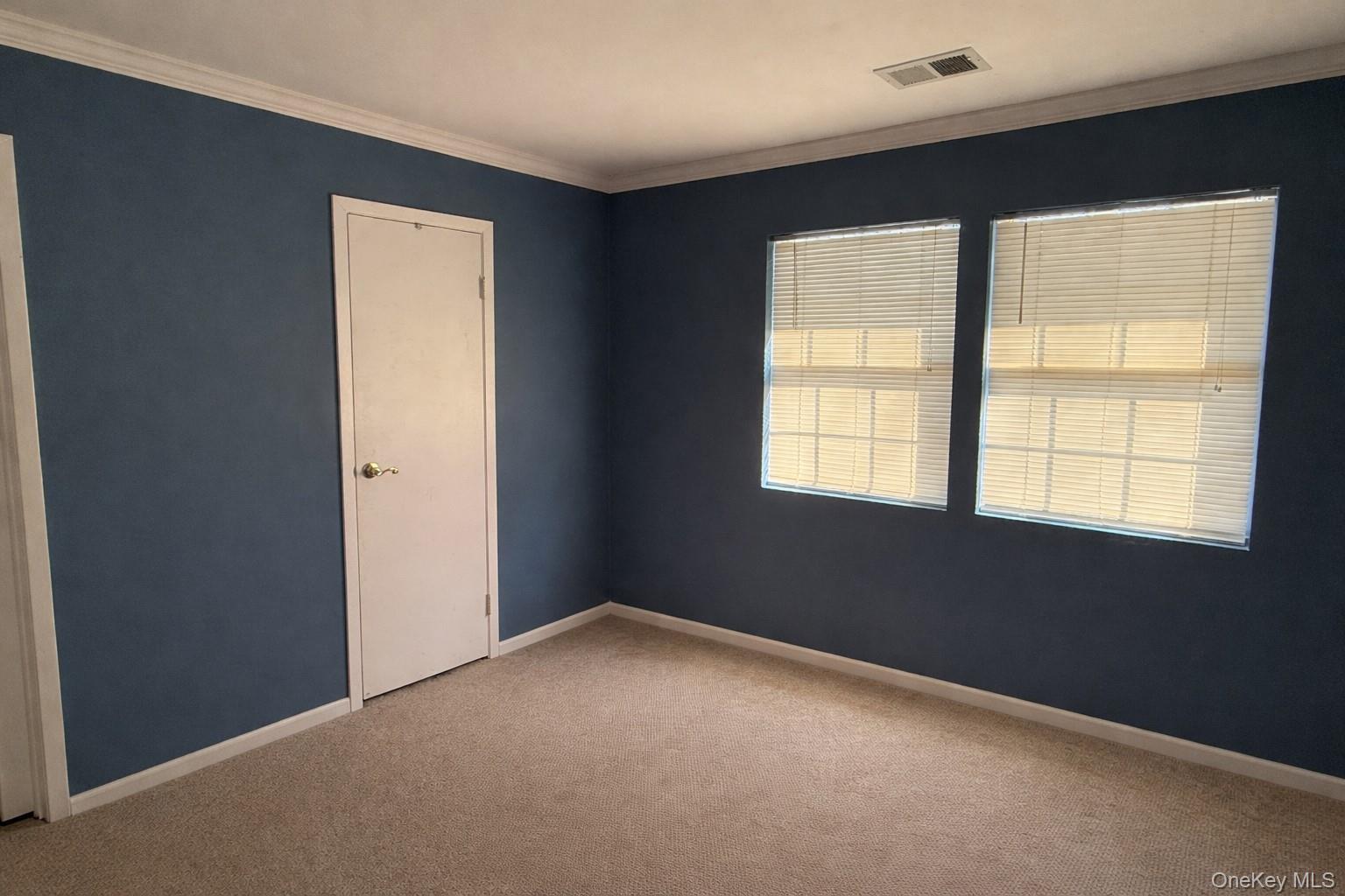 12 Paine Commons, Yaphank, NY 11980