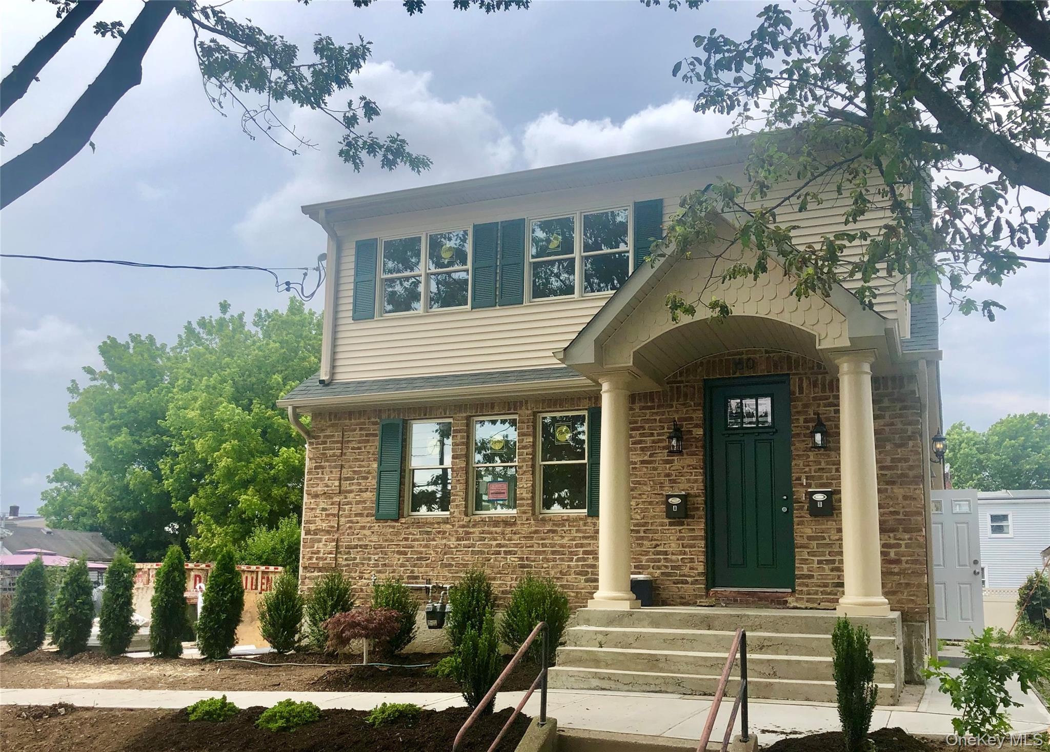 60 Arlington Street # 1st Fl, Mineola, NY 11501