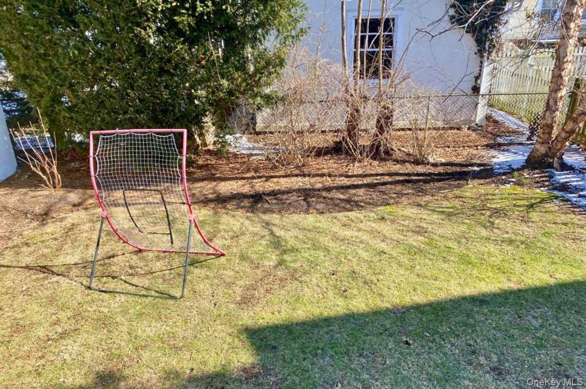 34 Maplewood Street, Larchmont, NY 10538