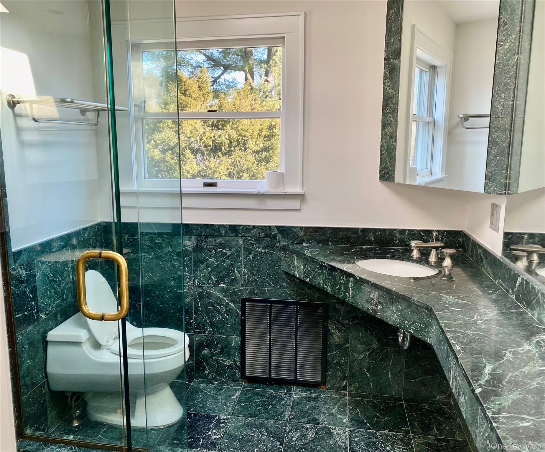 34 Maplewood Street, Larchmont, NY 10538