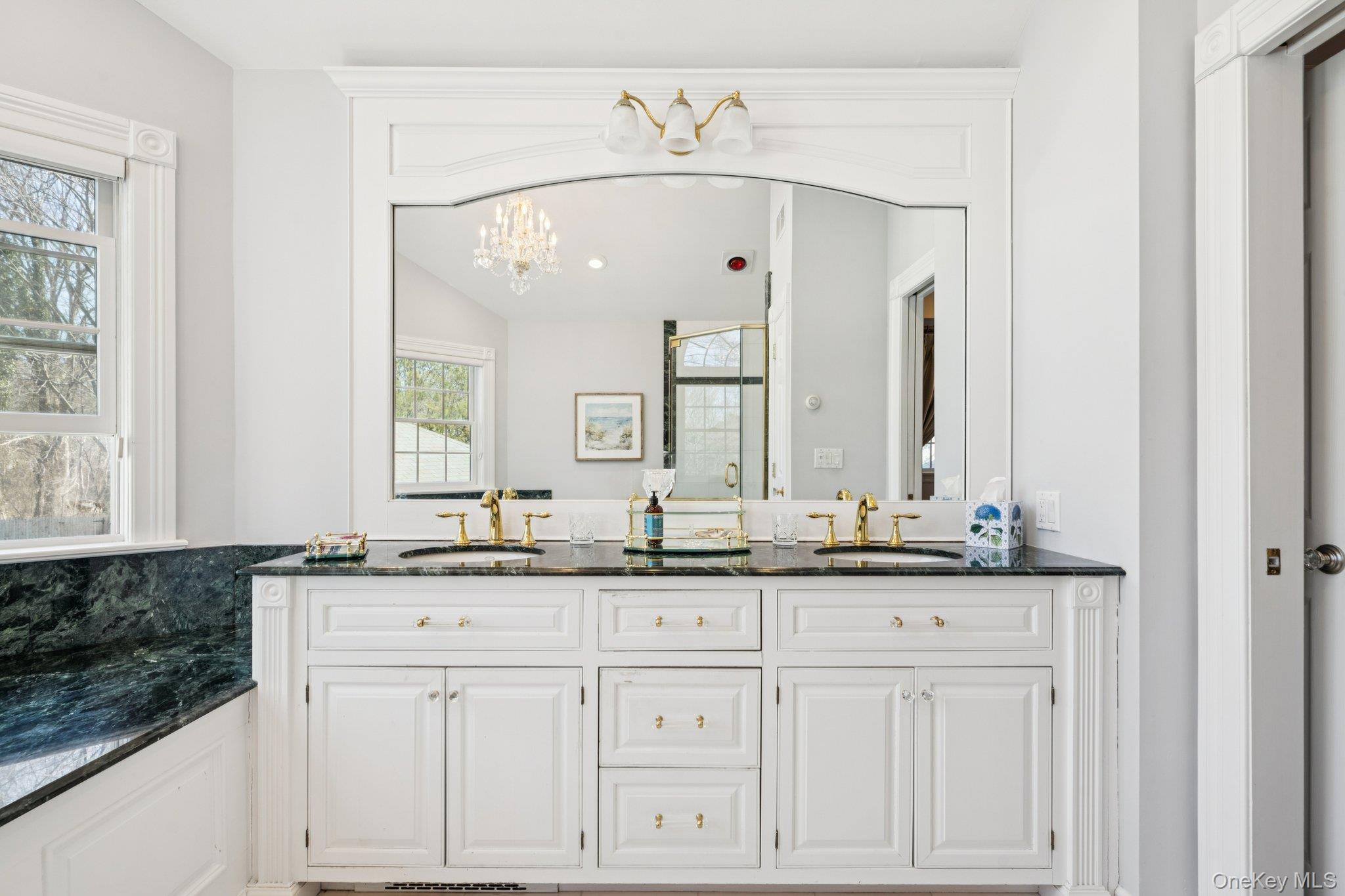 31 Fox Hunt Lane, Cold Spring Harbor, NY 11724