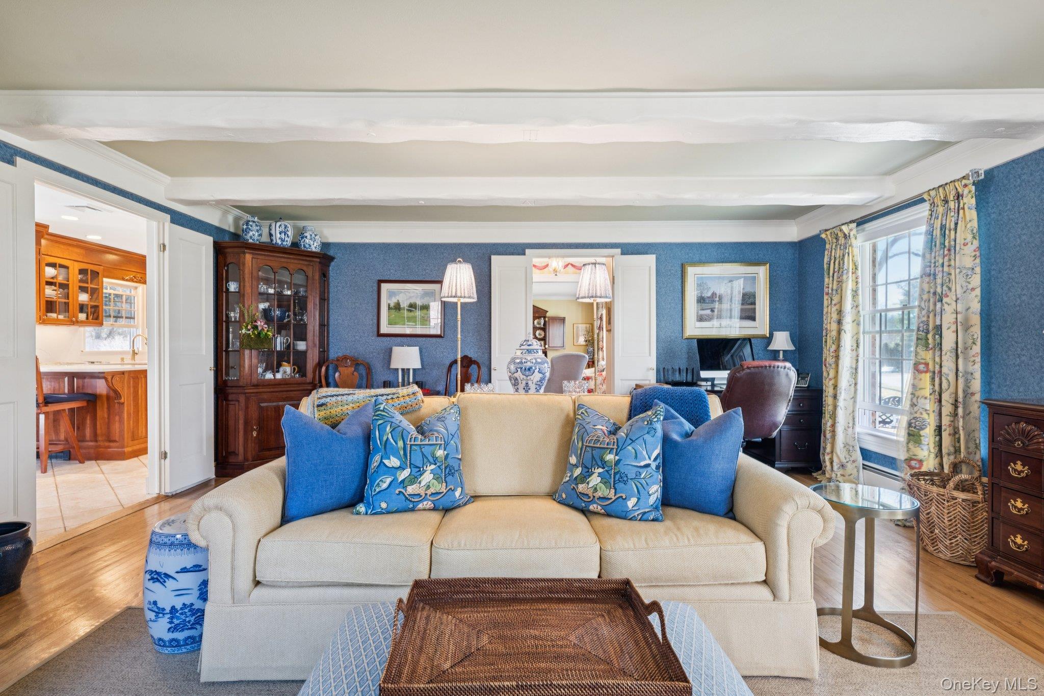 31 Fox Hunt Lane, Cold Spring Harbor, NY 11724