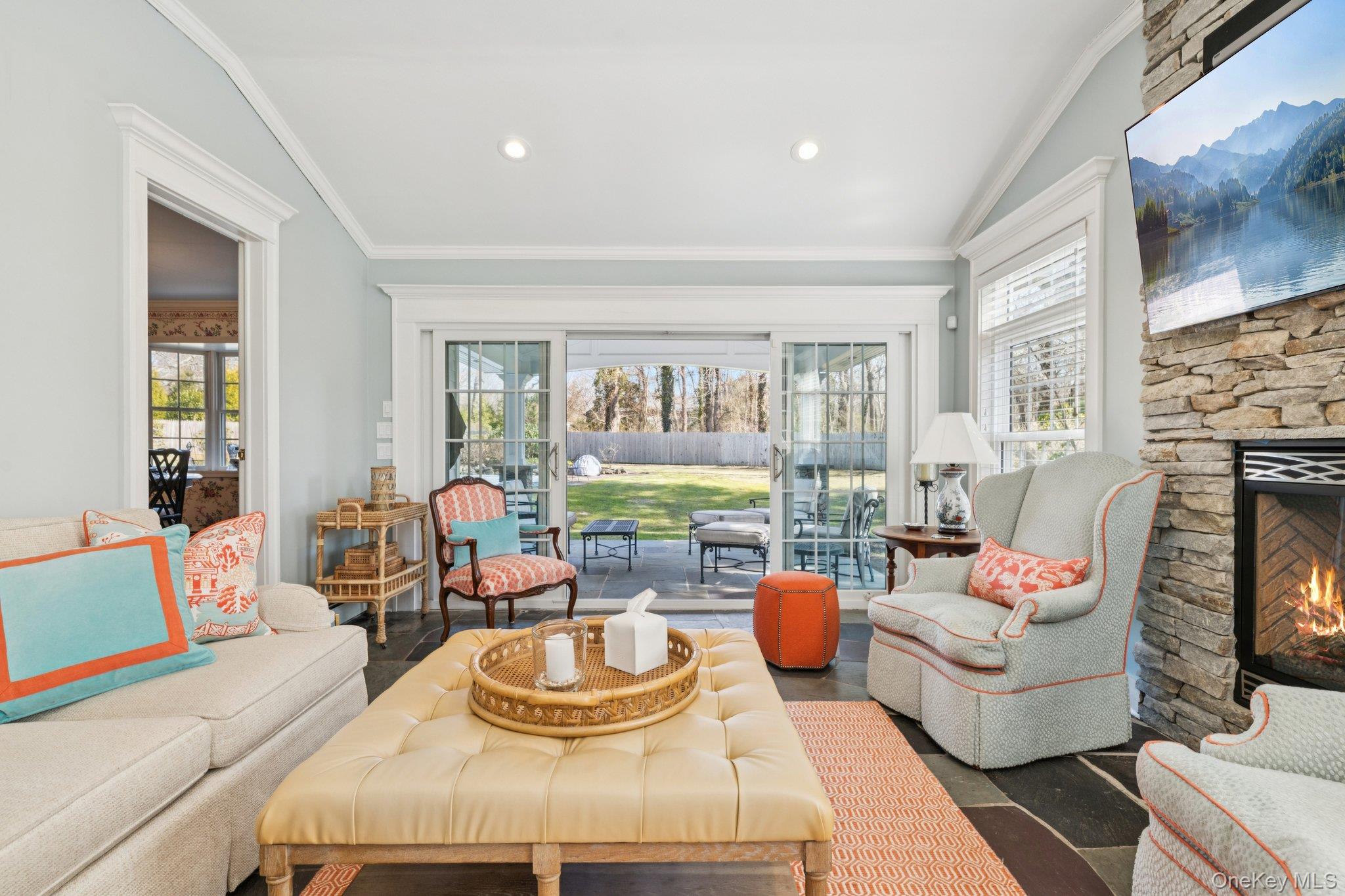 31 Fox Hunt Lane, Cold Spring Harbor, NY 11724