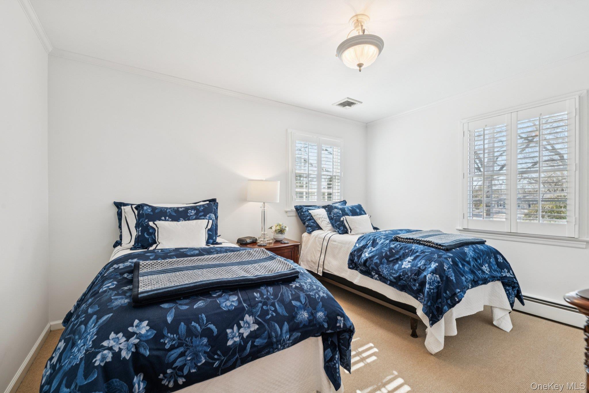 31 Fox Hunt Lane, Cold Spring Harbor, NY 11724