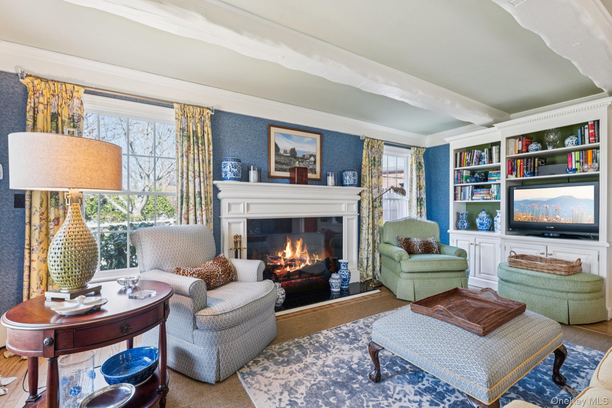 31 Fox Hunt Lane, Cold Spring Harbor, NY 11724