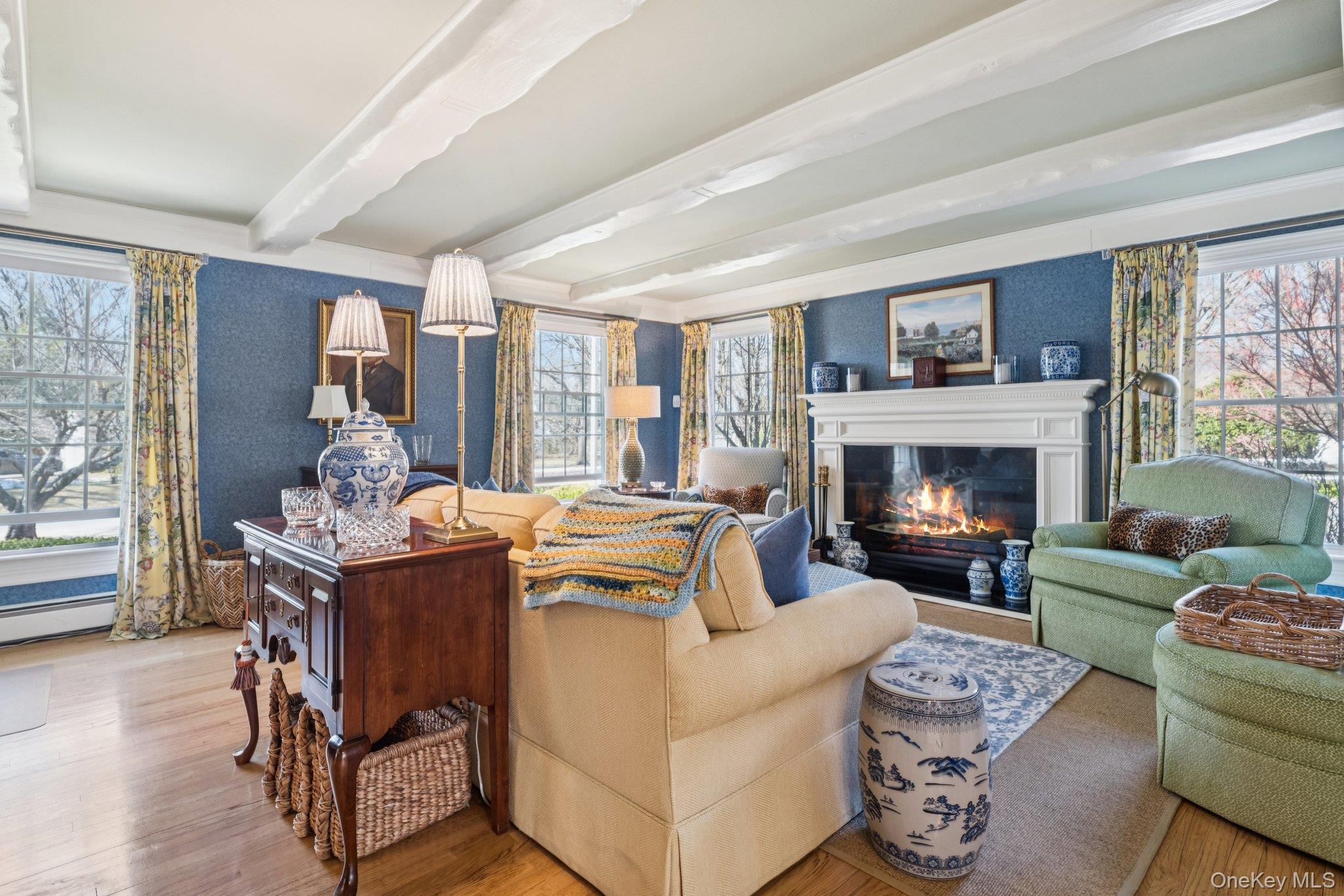 31 Fox Hunt Lane, Cold Spring Harbor, NY 11724