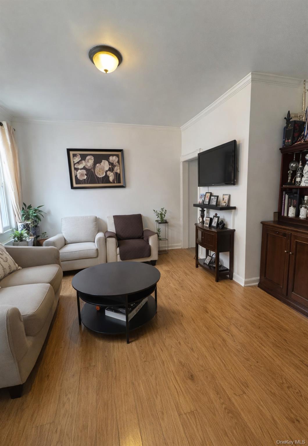 7027 68th Place, Glendale, NY 11385