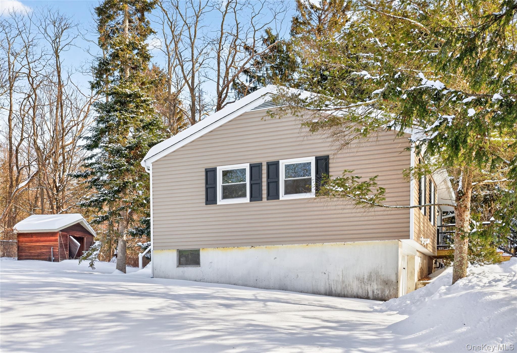 676-678 Oak Summit Road, Millbrook, NY 12545