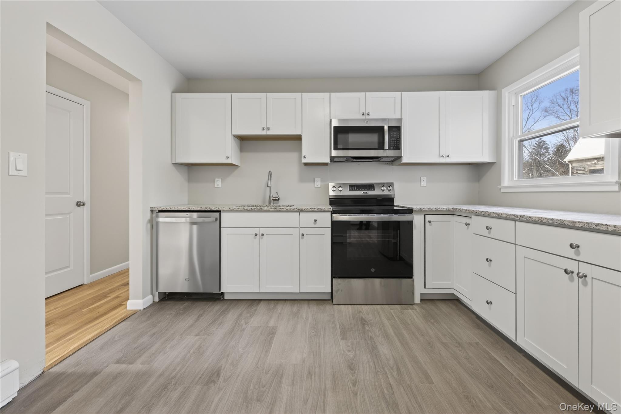 676-678 Oak Summit Road, Millbrook, NY 12545