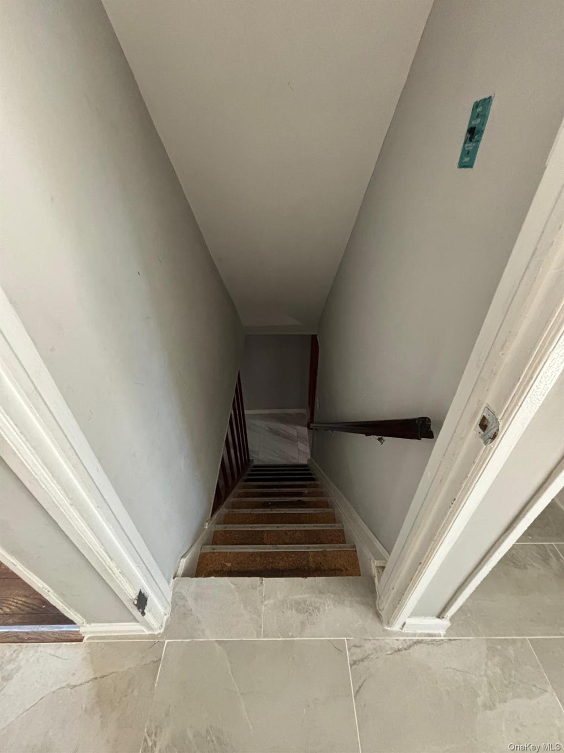 26 Adams Street, Hicksville, NY 11801