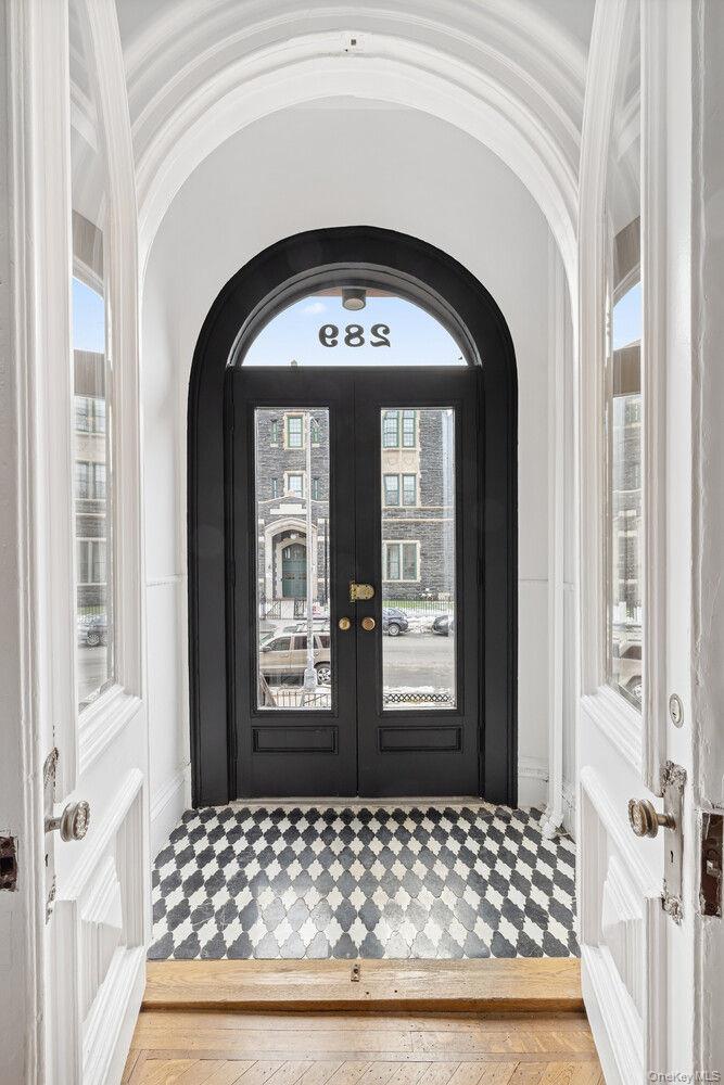 289 MACON Street, Brooklyn, NY 11216