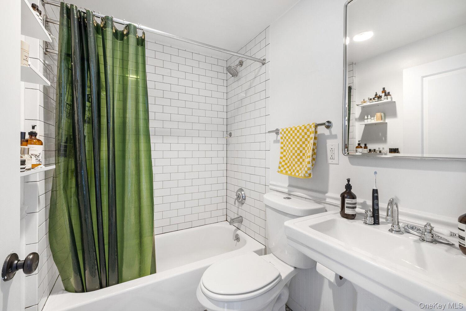 289 MACON Street, Brooklyn, NY 11216