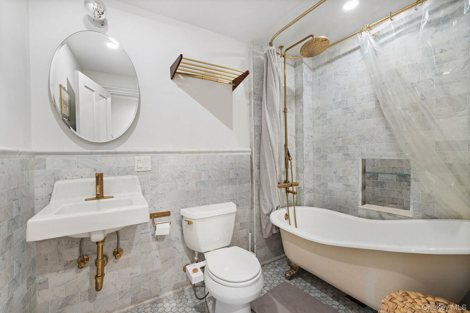 289 MACON Street, Brooklyn, NY 11216