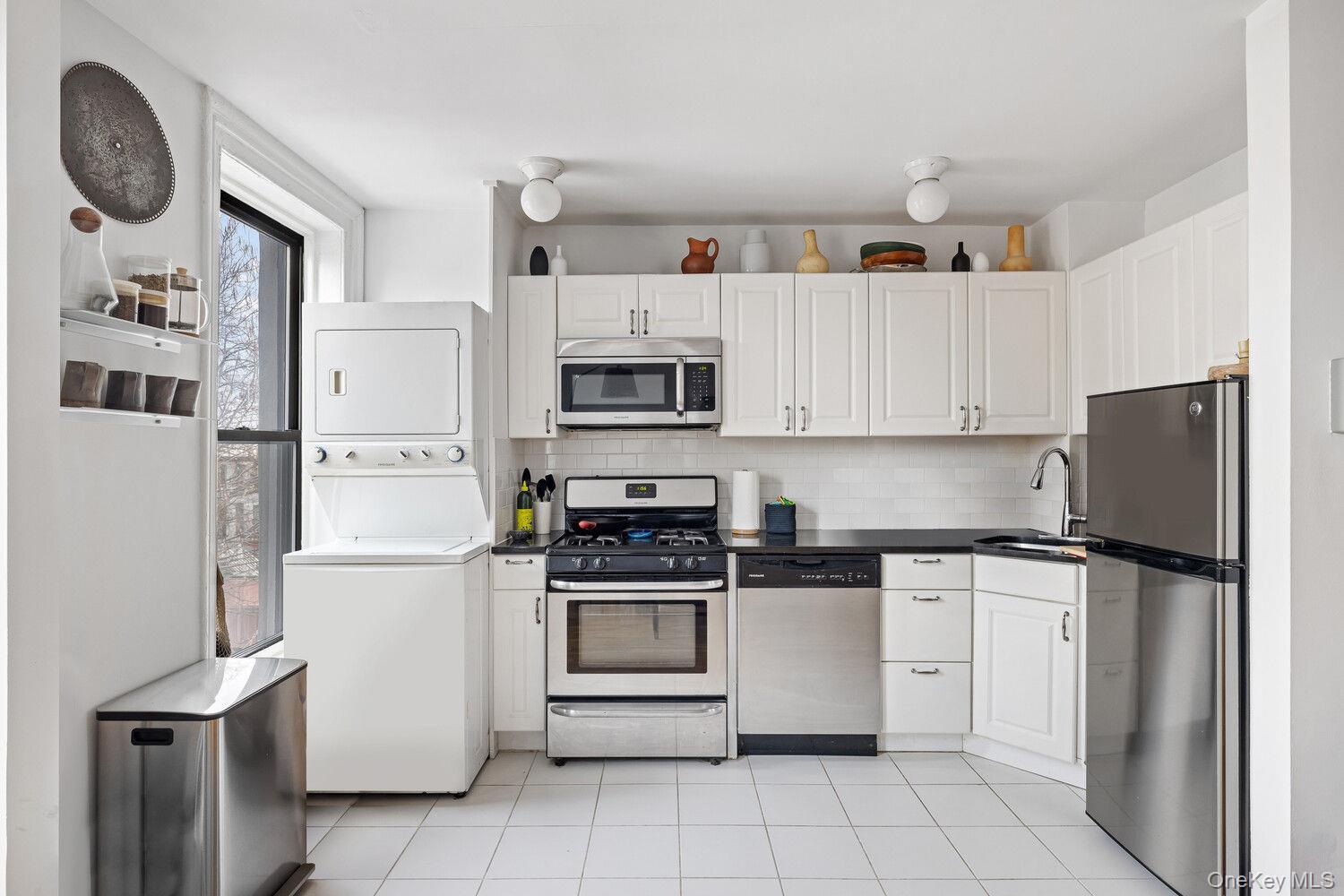 289 MACON Street, Brooklyn, NY 11216