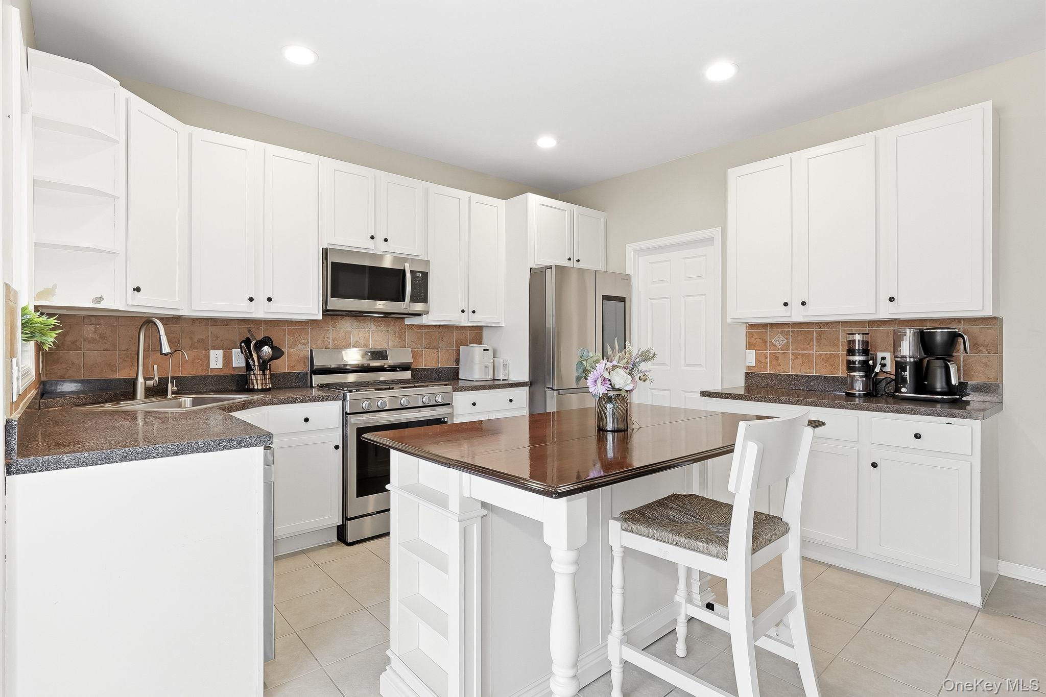 18 Clearwater Court, Beacon, NY 12508