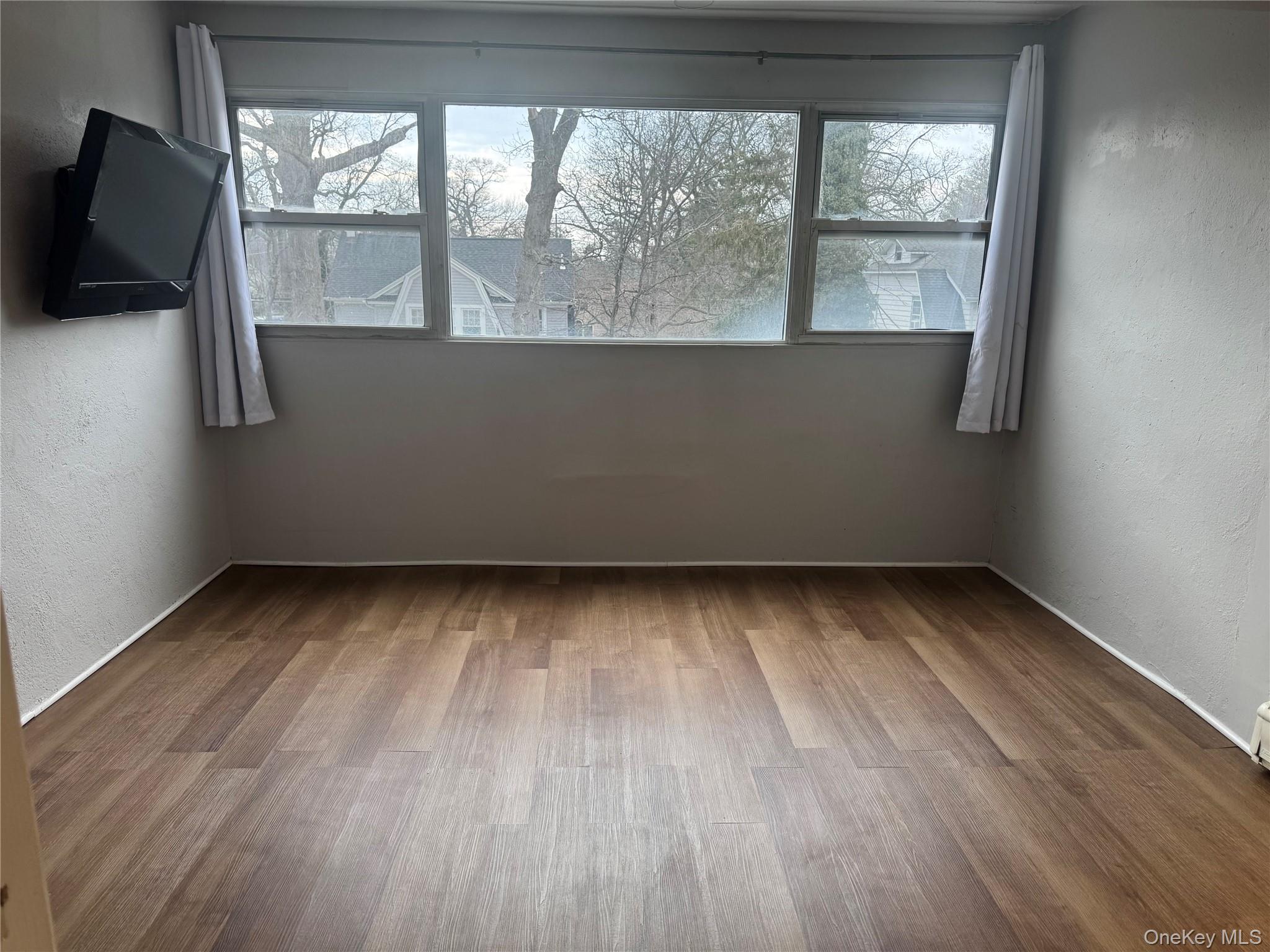 222 Smith Street # 3B, Freeport, NY 11520