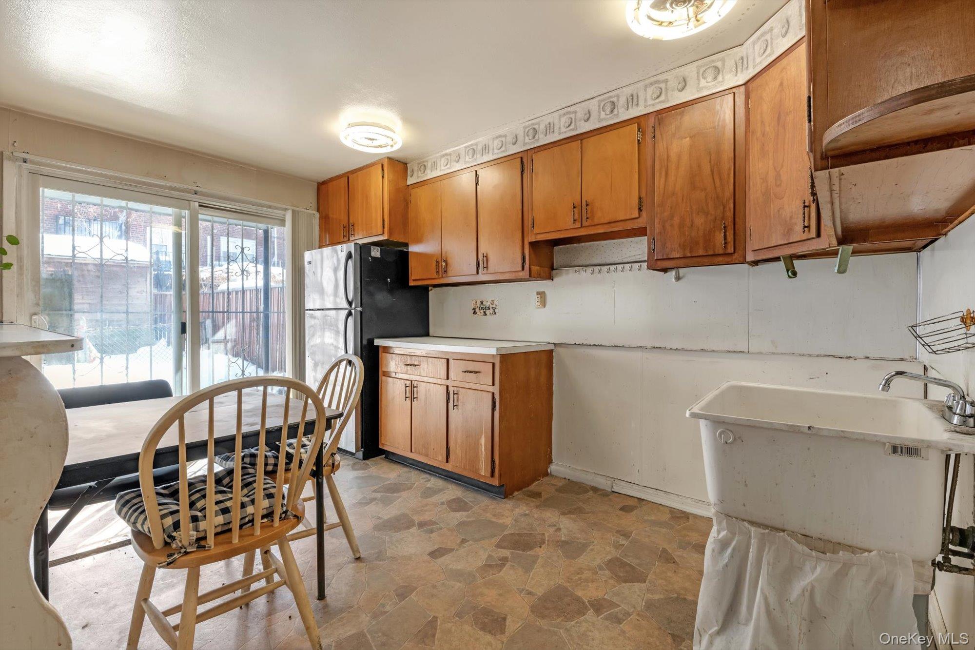 14464 25th Road, Flushing, NY 11354