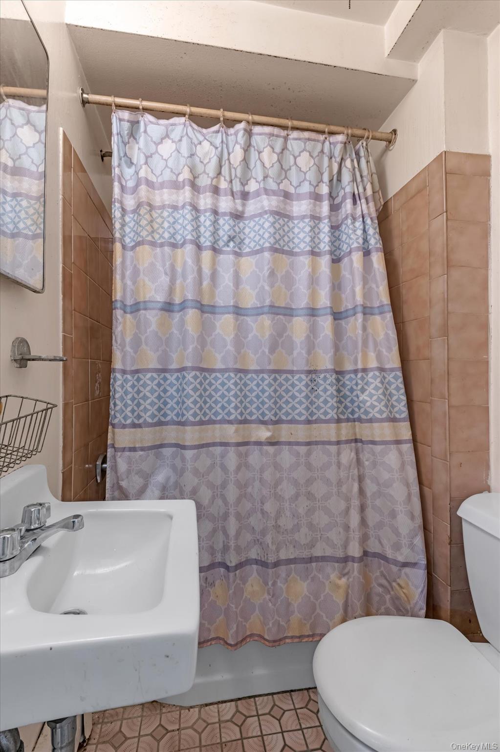 14464 25th Road, Flushing, NY 11354