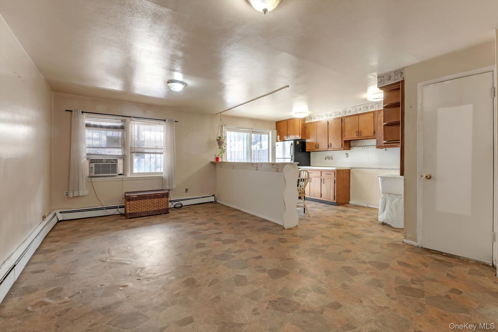 14464 25th Road, Flushing, NY 11354