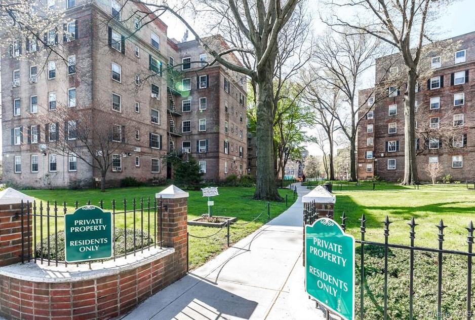 3069 HOBART Street # B3K, Woodside, NY 11377