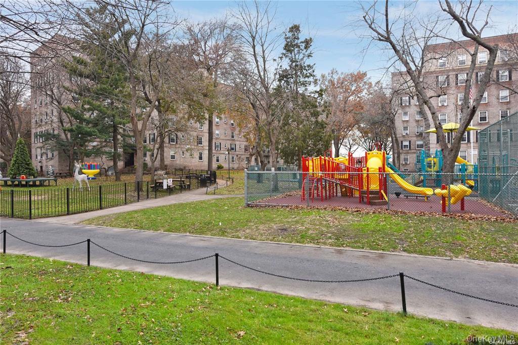 3069 HOBART Street # B3K, Woodside, NY 11377