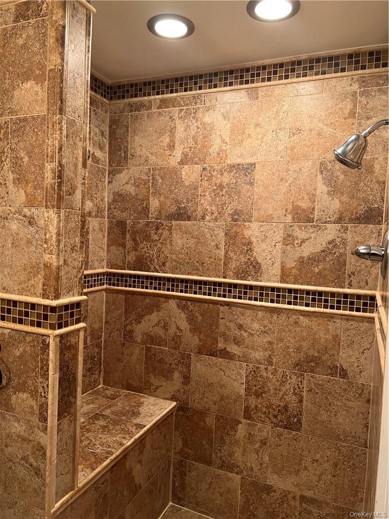 1 Brook Drive # 21, Washingtonville, NY 10992