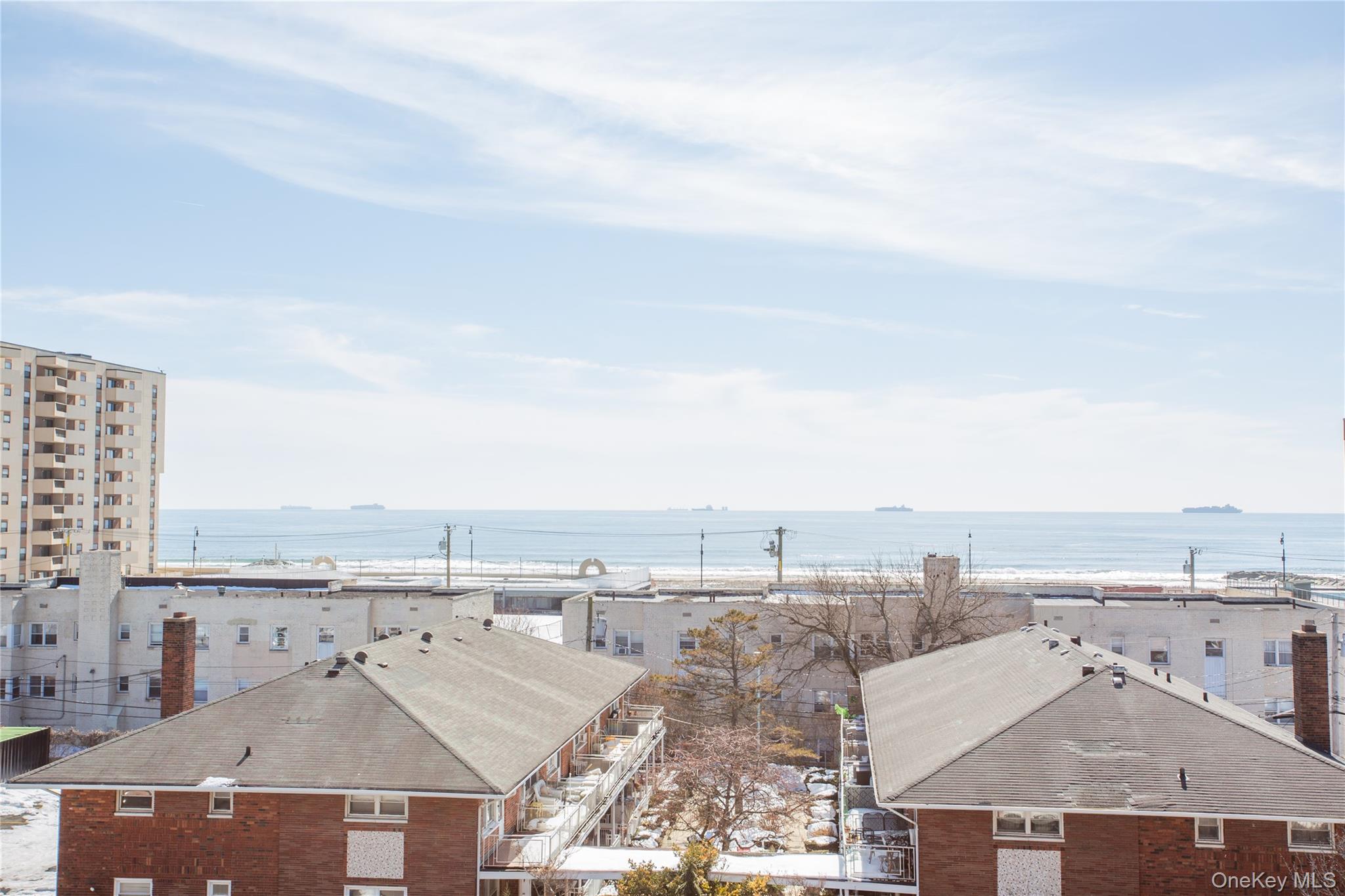 333 E Broadway # 4G, Long Beach, NY 11561