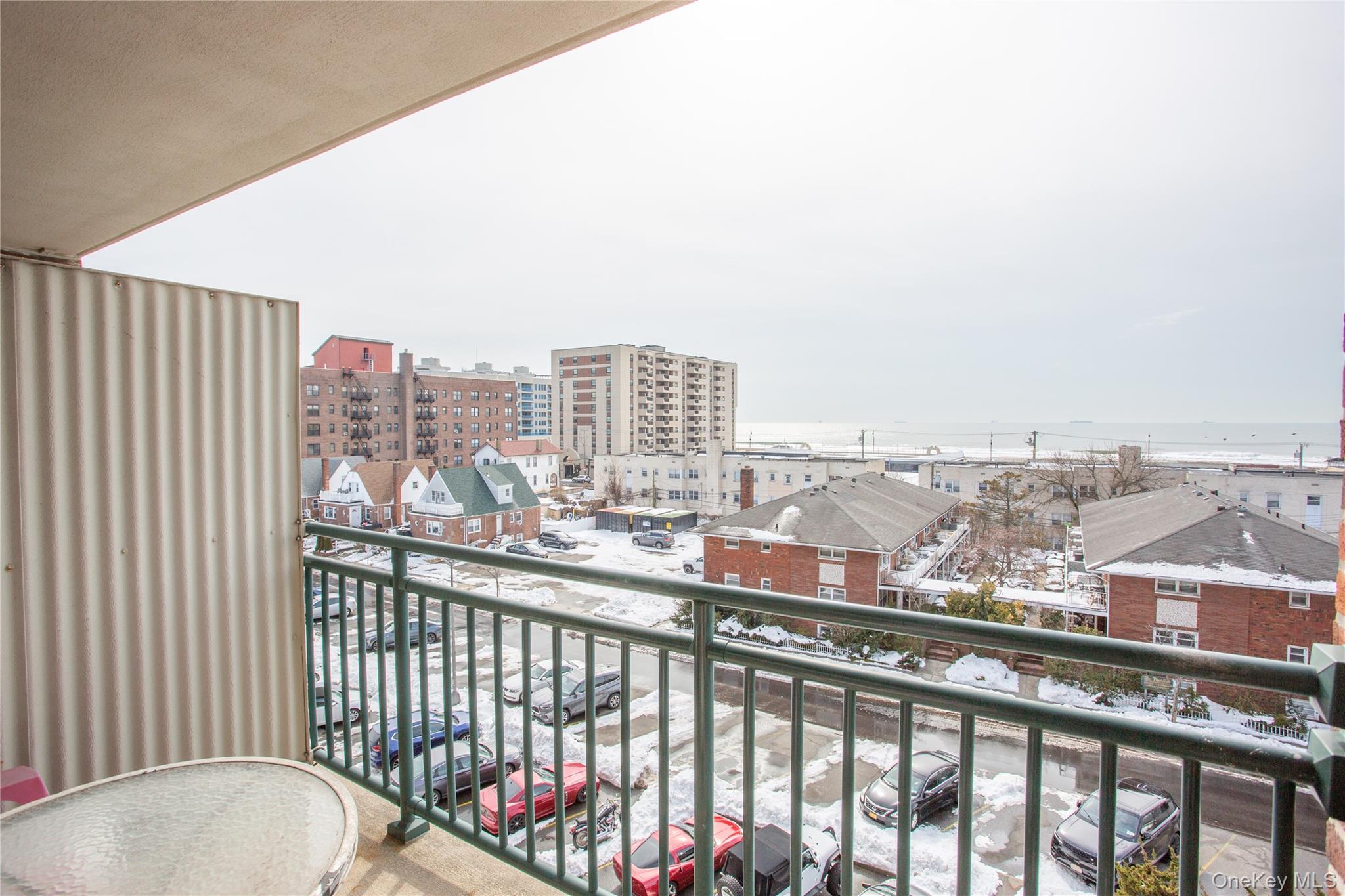 333 E Broadway # 4G, Long Beach, NY 11561