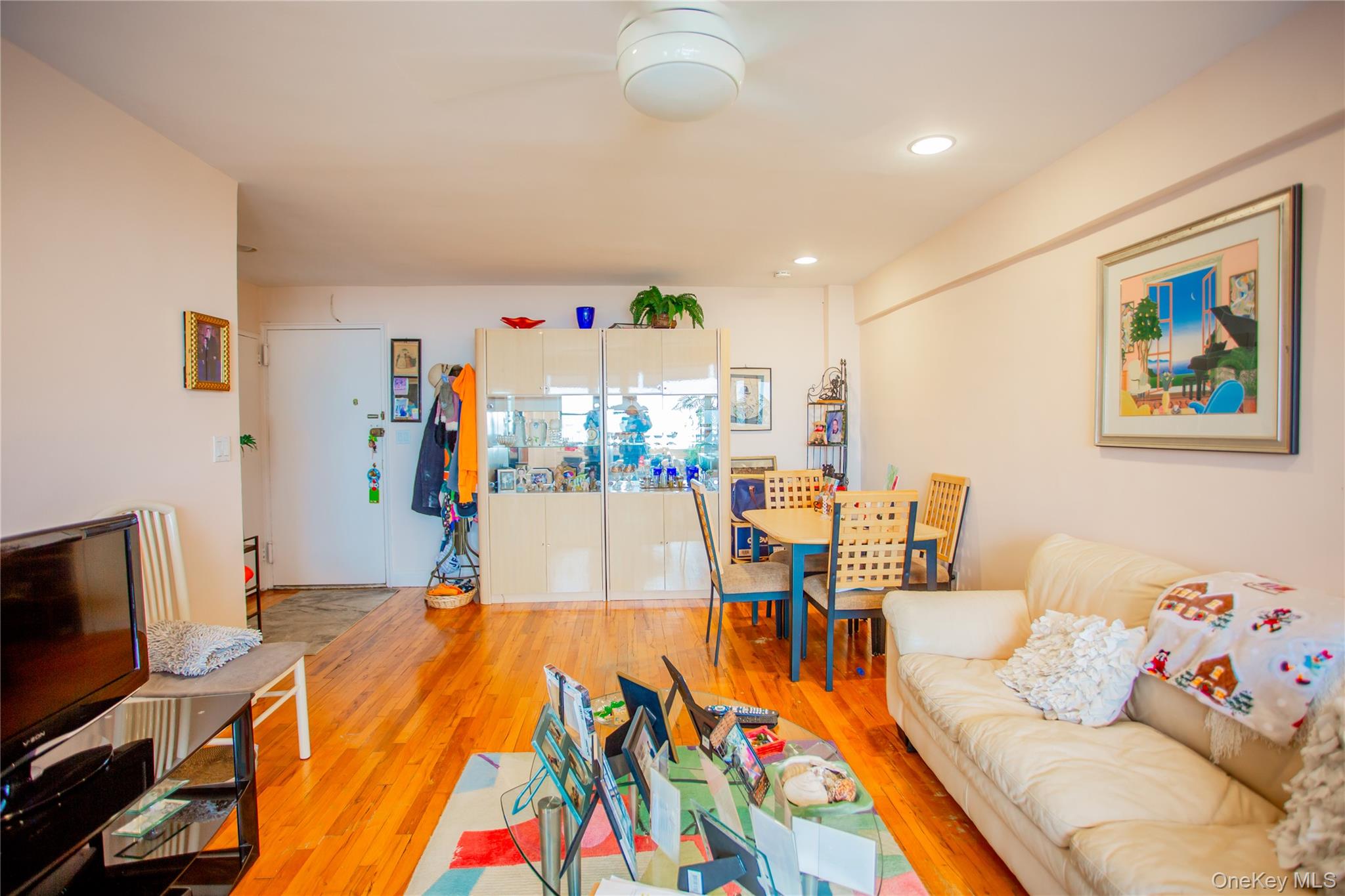 333 E Broadway # 4G, Long Beach, NY 11561