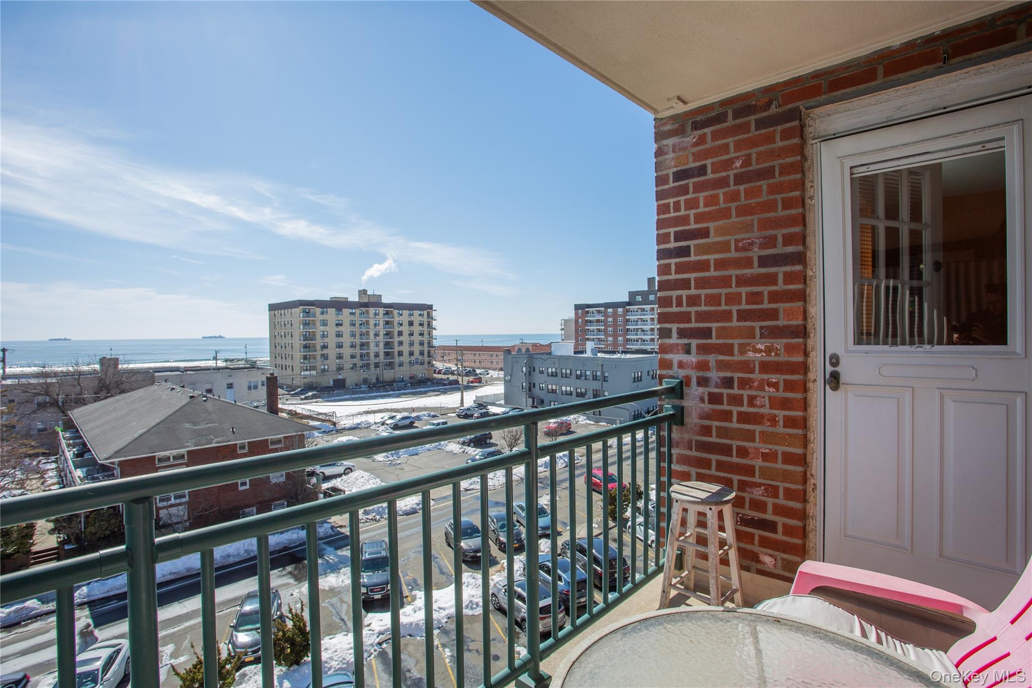 333 E Broadway # 4G, Long Beach, NY 11561