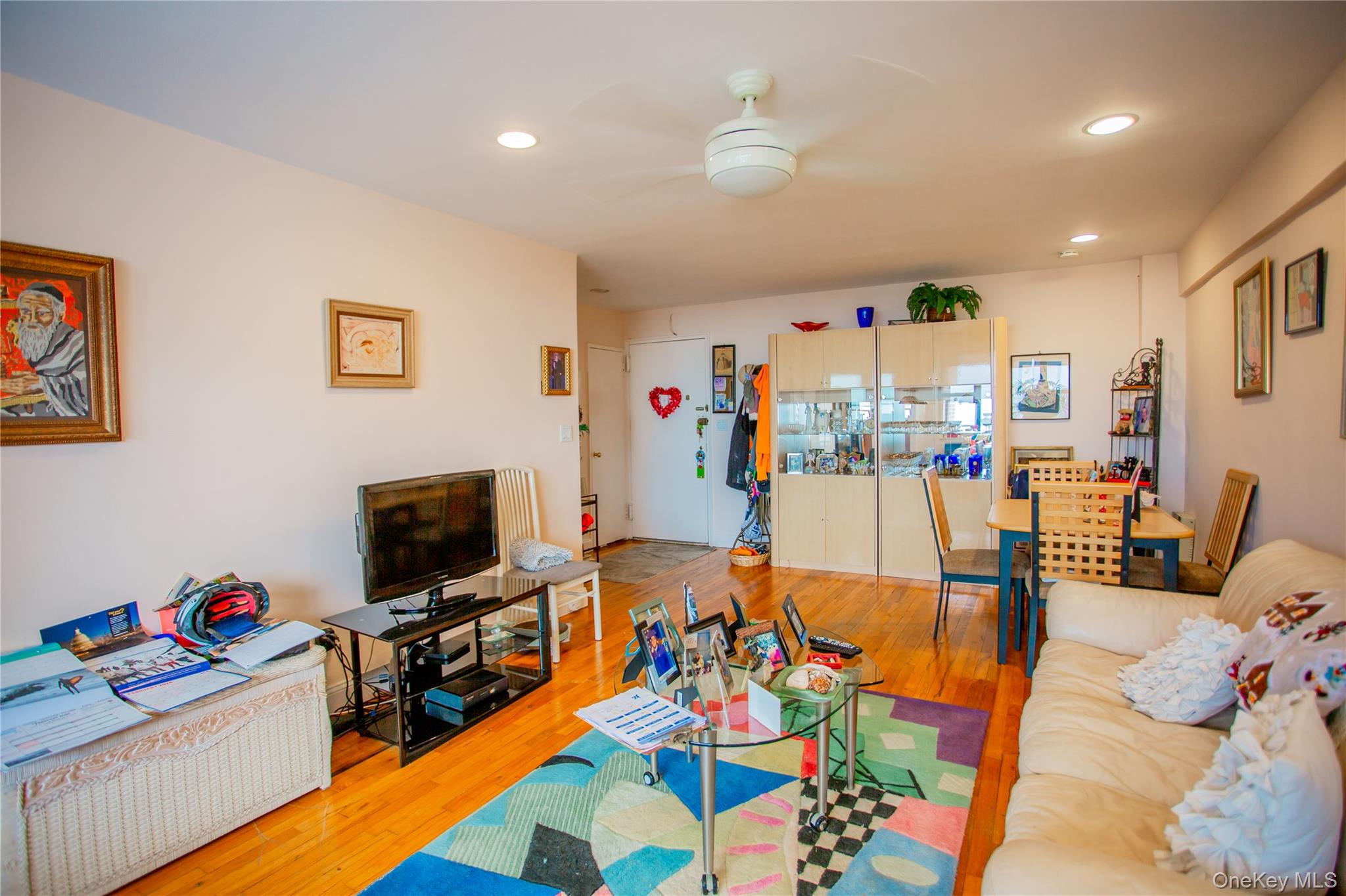 333 E Broadway # 4G, Long Beach, NY 11561