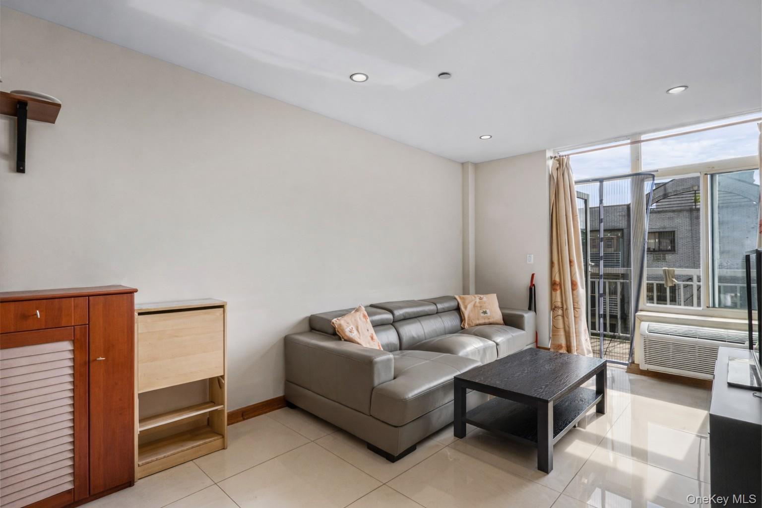 3717 111th Street # 4F, Corona, NY 11368