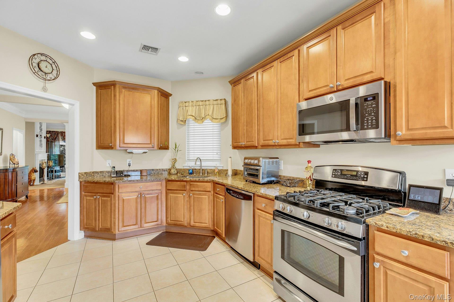 43 Louden Loop, Mount Sinai, NY 11766