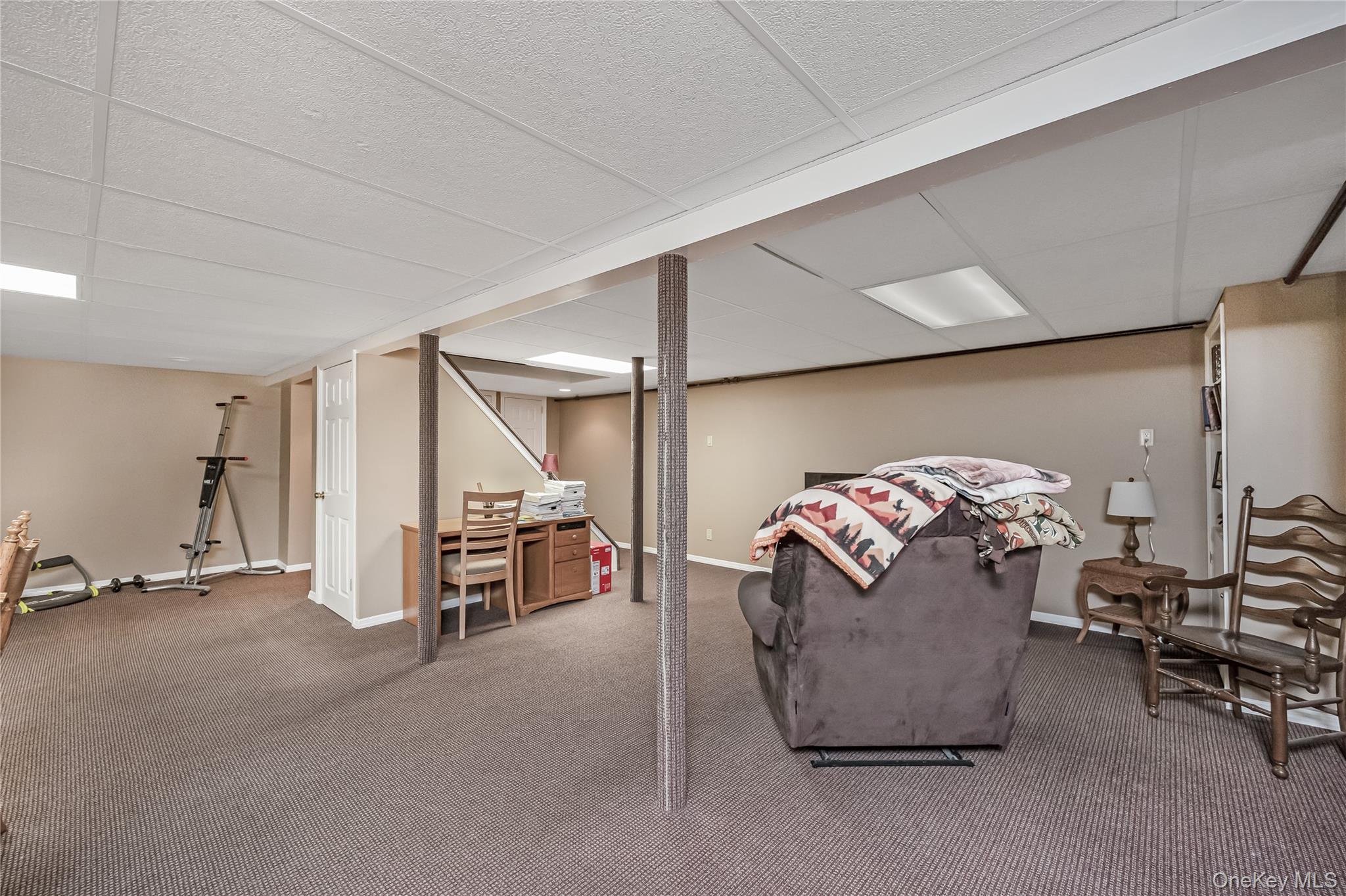 75 N Sloan Drive N, Valley Stream, NY 11580