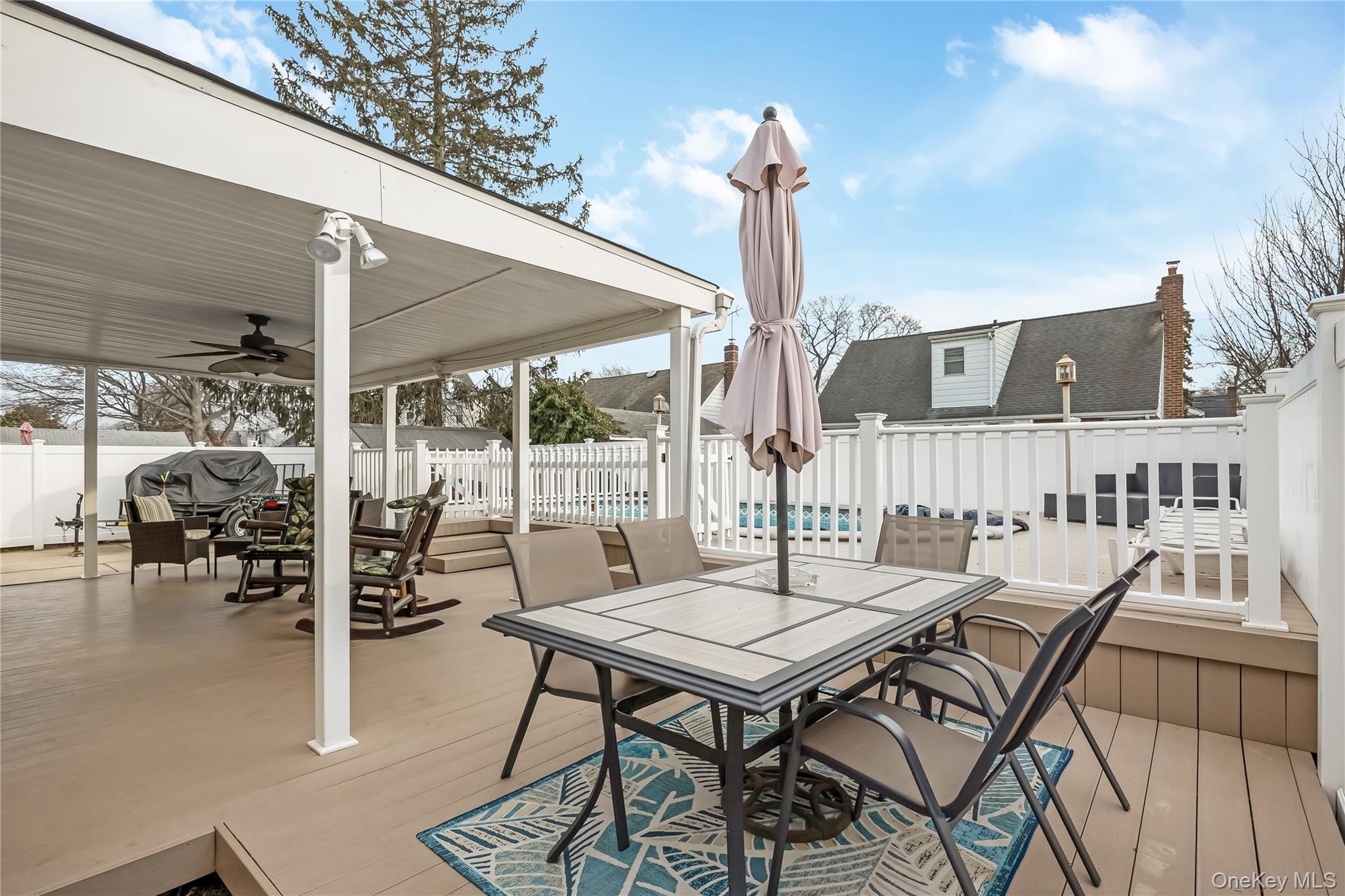 75 N Sloan Drive N, Valley Stream, NY 11580