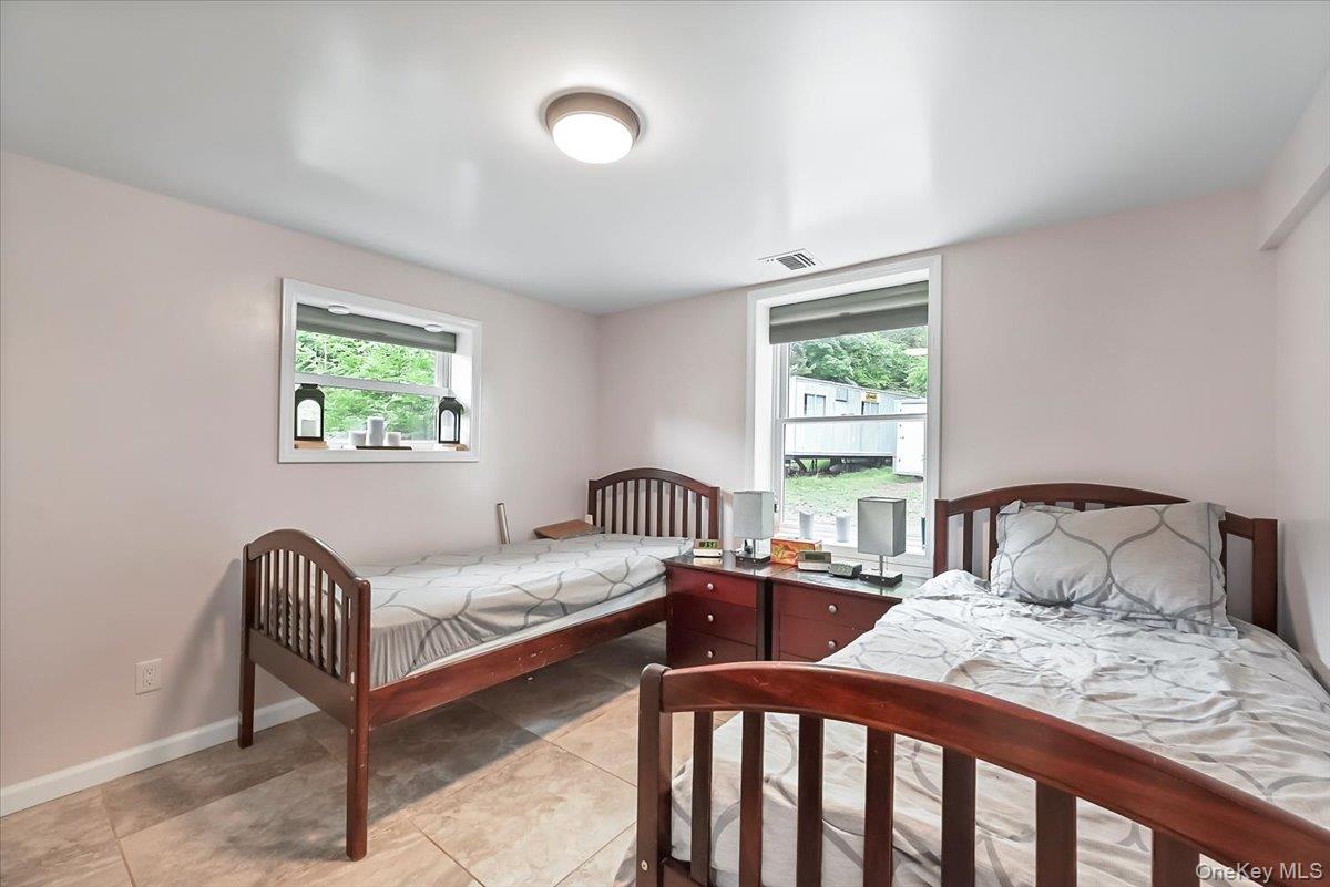 43 Freeland Street, Monroe, NY 10950