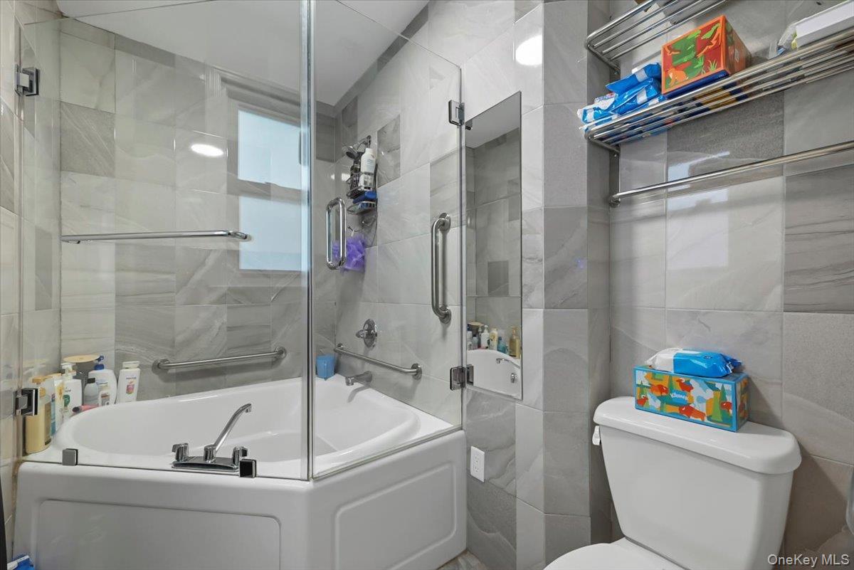 43 Freeland Street, Monroe, NY 10950