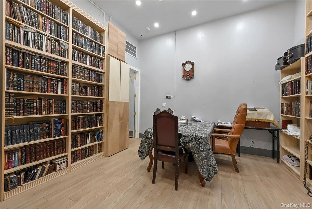 43 Freeland Street, Monroe, NY 10950